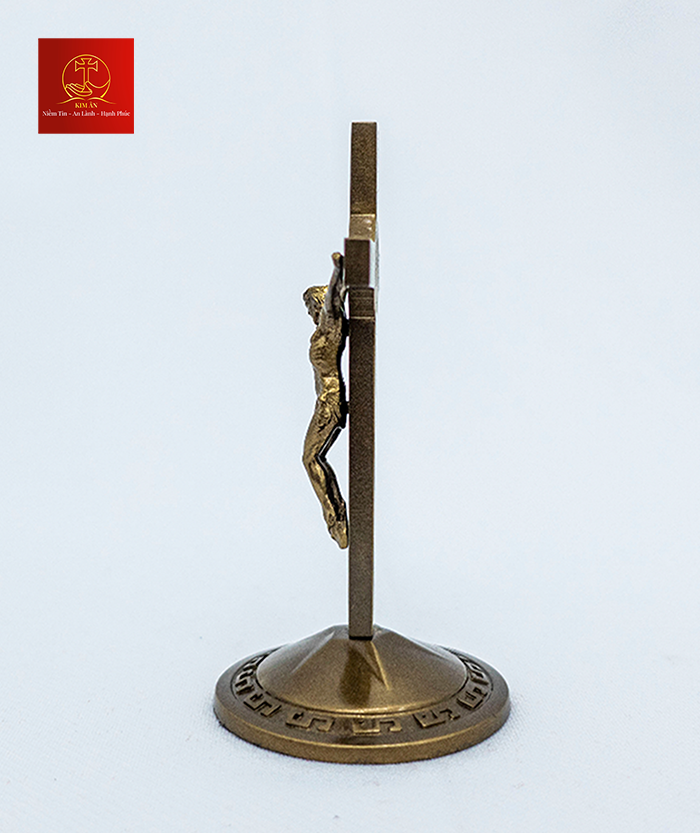 Thánh Giá Mini Có Mề Đay BENEDICT cao 12cm – Màu Cổ Điển