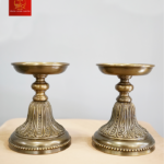 Chân Nến Đế Bông