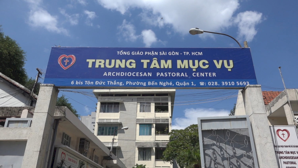 mua-tuong-chua-tai-trung-tam-muc-vu-sai-gon-mang-lai-mot-trai-nghiem-hoan-toan-khac-biet-nho-khong-gian-trung-bay-tinh-lang-va-thanh-thieng-1 Mua Tuong Chua Tai Trung Tam Muc Vu Sai Gon Mang Lai Mot Trai Nghiem Hoan Toan Khac Biet Nho Khong Gian Trung Bay Tinh Lang Va Thanh Thieng 1