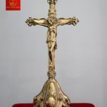 Cây Thánh Giá Hoa Hồng Đẹp Cao 32cm - Màu Cổ Điển