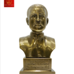 Tượng Cha Bửu Diệp cao 13cm - Màu Cổ Điển