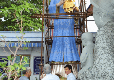 Sản xuất tượng Mẹ La Vang bằng kim loại tại Thánh Địa La Vang