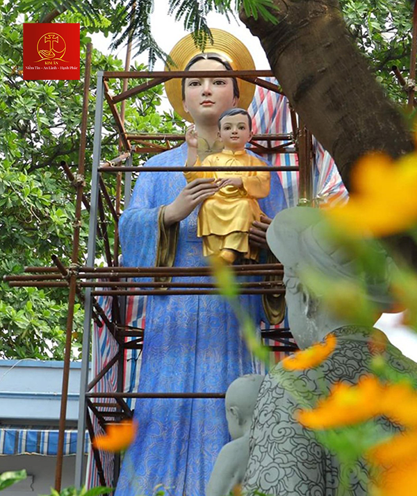 Tượng Mẹ La Vang bằng inox cao 7 mét